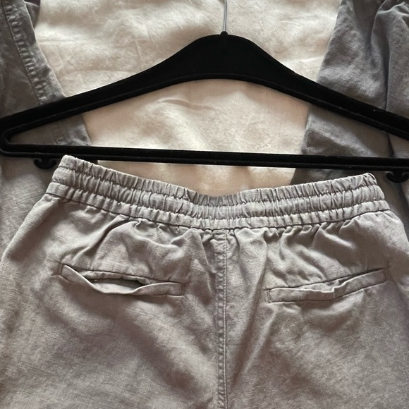 Gray Linen Capri Pants - Picture 6 of 6